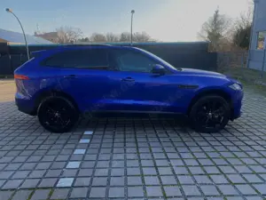 Jaguar F-Pace F-Pace 25d AWD Aut.R-Sport Panorama Kamera 20 Zoll Bild 2