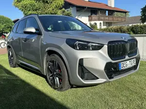 BMW iX1 xDrive30 M Sportpaket PRO AHK Voll NP 73000€