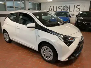 Toyota Aygo VVT-i  x-play Kamera,Navi,Sitzheizung