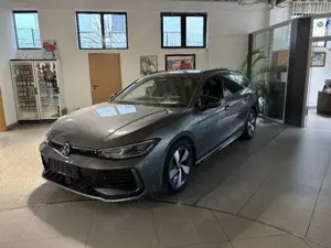 Volkswagen Passat R-Line 2.0 TDI+KAMERA+NAVI+DAB