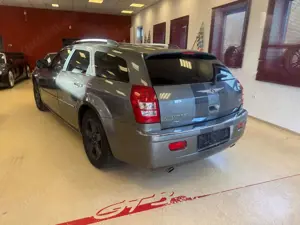 Chrysler 300C Touring 3.0 CRD Kombi,Navi,Xenon,1 Hand Bild 3