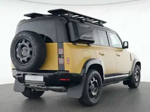 Land Rover Defender 110 D350 Trophy 20"+AHK+PANO+OFF-ROAD+ Bild 2
