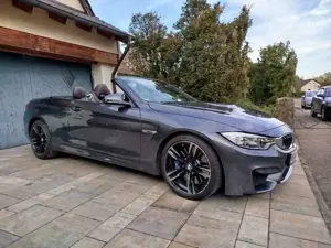 BMW M4 Cabrio M-DKG Drivelogic, Navi. ConnectedDrive, Leder Merino, Sommerfahrzeug