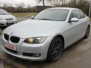 BMW 320 320d Auto Leder Navi Klimaautomatik