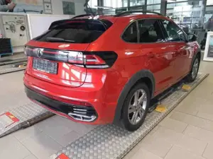 Volkswagen Taigo 1.0 TSI R-Line NAVI IQ.LIGHT ACC APP-CONNECT Bild 5