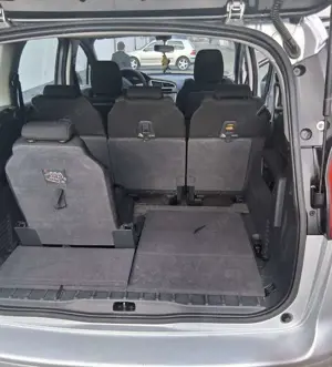 Peugeot 5008 HDI FAP 110 Family Plus Bild 4