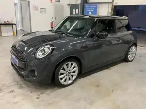 MINI Cooper S 2.0*LED*NAVI*VC*PANO*LEDER*KAMERA*