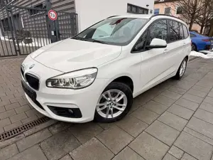 BMW 218 2 Gran Tourer 218 i Advantage PDC NAVI 7Sitz Bild 2