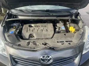 Toyota Verso 1.8 Executive Bild 4