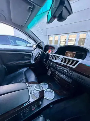 BMW 740 740Li Bild 3