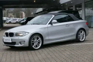 BMW 118 1er Cabrio 118i Cabrio*LEDER*NAVI*AHK*
