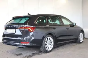 Skoda Octavia 2.0 TDI Ambition STDHZG+AID+LED+18"+PANO Bild 4
