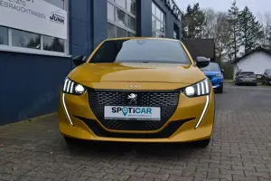 Peugeot 208 GT PUTE 100 Bild 3