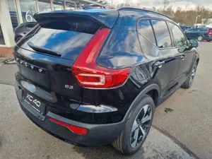 Volvo XC40 B3 Plus Dark 2WD Bild 5