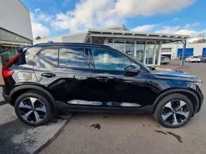 Volvo XC40 B3 Plus Dark 2WD Bild 4