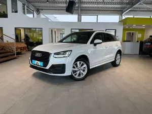 Audi Q2 40 TFSI quattro sport*S-Line*RFK*SHZ*