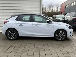 Opel Corsa GS 1.2 Turbo *Kamera*SHZ*PDC* 74 kW (101 PS), S... Bild 3