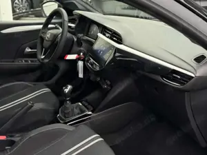 Opel Corsa GS 1.2 Turbo *Kamera*SHZ*PDC* 74 kW (101 PS), S... Bild 5