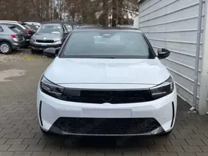 Opel Corsa GS 1.2 Turbo *Kamera*SHZ*PDC* 74 kW (101 PS), S... Bild 2