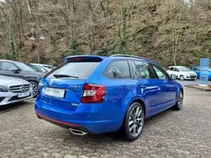 Skoda Octavia Kombi RS AHK ACC DCC Navi LED PDC Sitzheiz Bild 3