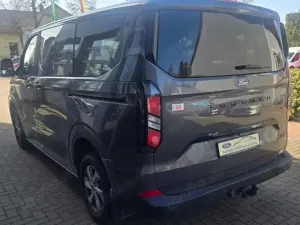 Ford Tourneo Custom Bild 3
