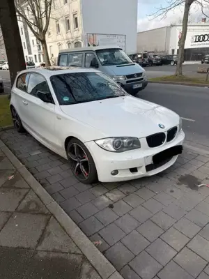 BMW 120 120D - M Paket - Fast Vollausstattung