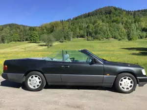 Mercedes-Benz 300 300 CE 24 V Cabrio, gerne Ein Angebot Bitte Abgebe