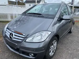 Mercedes-Benz A 180 Aventgarde Automatik PDC Sitzheizung