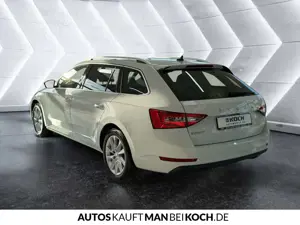Skoda Superb Combi 1.5 TSI Ambition DSG NAVI KEYLESS Bild 4