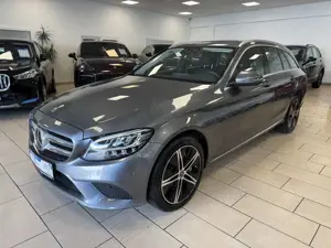 Mercedes-Benz C 300 T de*Avantgarde*LED*R-Cam*AHK*ACC*Navi*SHZ*