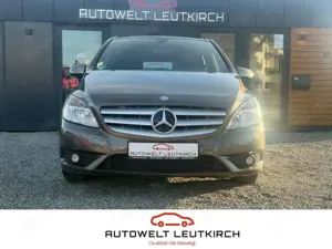 Mercedes-Benz B 180 Mercedes-Benz B 180 BlueEfficiency Automatik