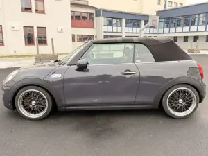 MINI Cooper S Cabrio Aut. Bild 2
