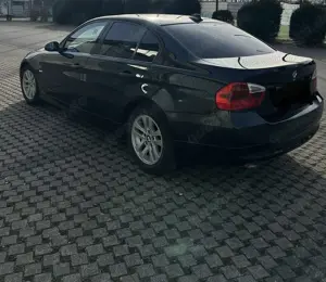 BMW 320 320d Bild 2
