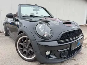 MINI Cooper S Cabrio *NAVI*HK*LEDER*SHZ*PDC*