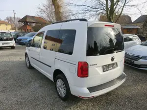 Volkswagen Caddy 1.6 TDI Trendline BMT Bild 3