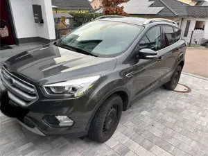 Ford Kuga Bild 2