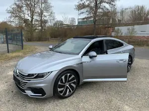 Volkswagen Arteon R-Line Pano RFK LED CARPLAY ACC 8 Fach
