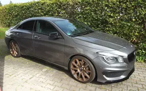Mercedes-Benz CLA 45 AMG Unfallfrei, wenig km, Pano.,AMG Performance Abgasanlage, Inspektion neu