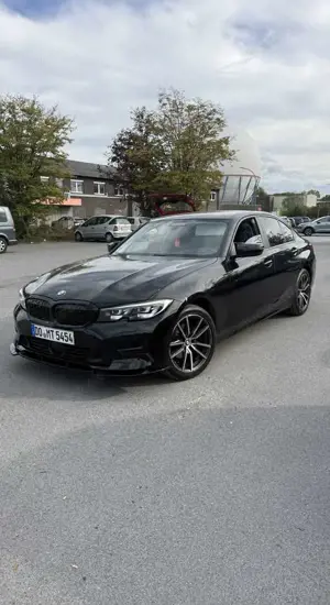 BMW 320 320d Aut. Sport ( OHNE FELGEN )