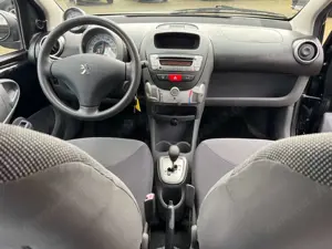 Peugeot 107 Filou, Automatik, Klima, 1. Hand, etc Bild 4
