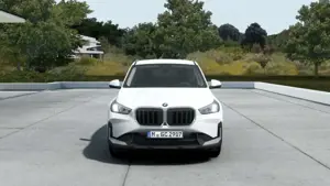 BMW X1 sDrive20i mit Kindersitzbefestigung Bild 4