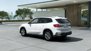 BMW X1 sDrive20i mit Kindersitzbefestigung Bild 2