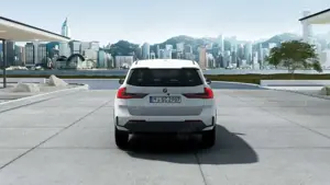 BMW X1 sDrive20i mit Kindersitzbefestigung Bild 3