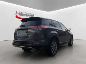 Toyota RAV 4 RAV 4 2.5 4x2 Hybrid Team Deutschland Bild 5