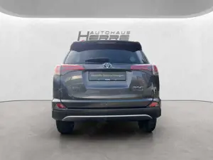 Toyota RAV 4 RAV 4 2.5 4x2 Hybrid Team Deutschland Bild 4