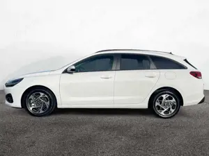 Hyundai i30 SW T-GDI AT|NAVI|KAMERA|WINTERPAKET|TEMPOMAT Bild 3