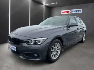 BMW 320 i Advantage Aut. LED Navi el. Heckklappe USB