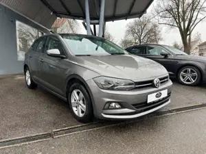 Volkswagen Polo Highline Bild 2
