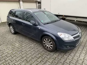 Opel Astra 1.7 CDTI Caravan DPF Innovation Tüv Neu