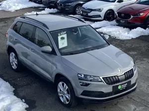 Skoda Karoq Style 2.0 TDI DSG AHK SHZ PDC KLIMA KESSY